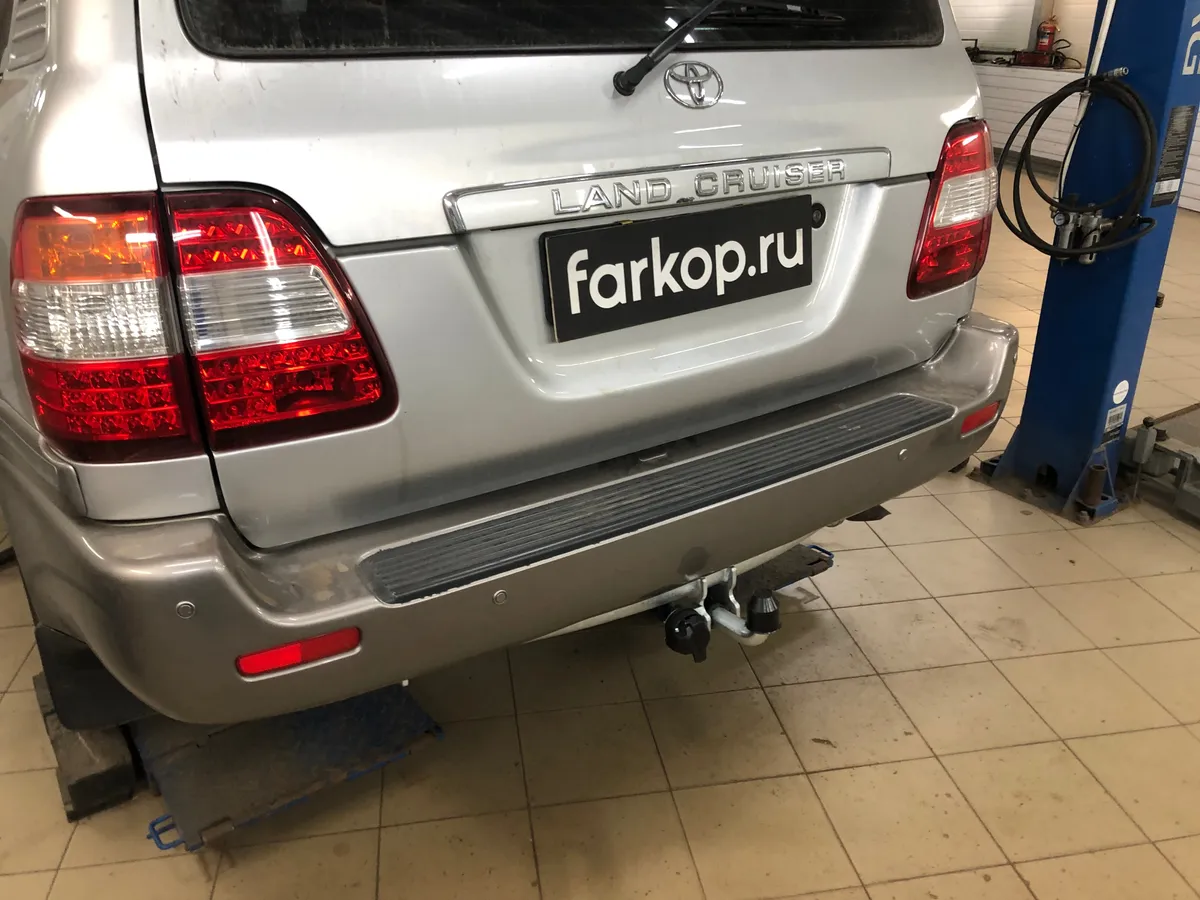 Фаркоп Galia для Toyota Land Cruiser J100 VX 1998-2008 T050A в Москва