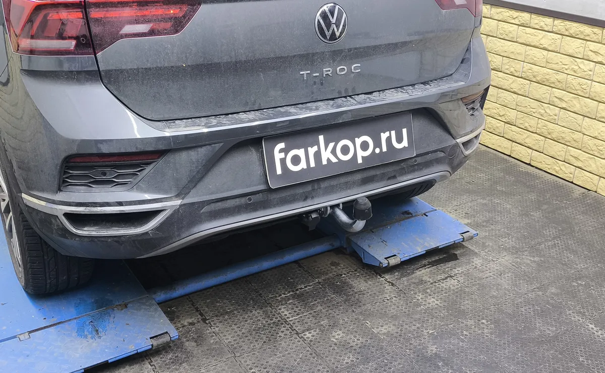 Фаркоп Galia для Volkswagen T-Roc 2018- S105A в Москва