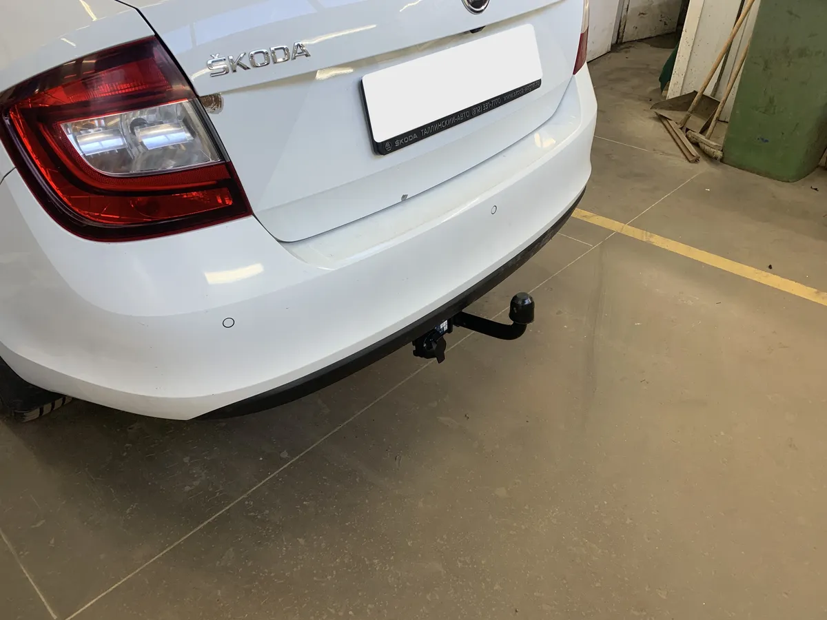 Фаркоп Berg для Skoda Rapid 2014-2020 F.5112.001 в Москва Фаркоп Berg для Skoda Rapid 2014-2020 F.5112.001 в Москва