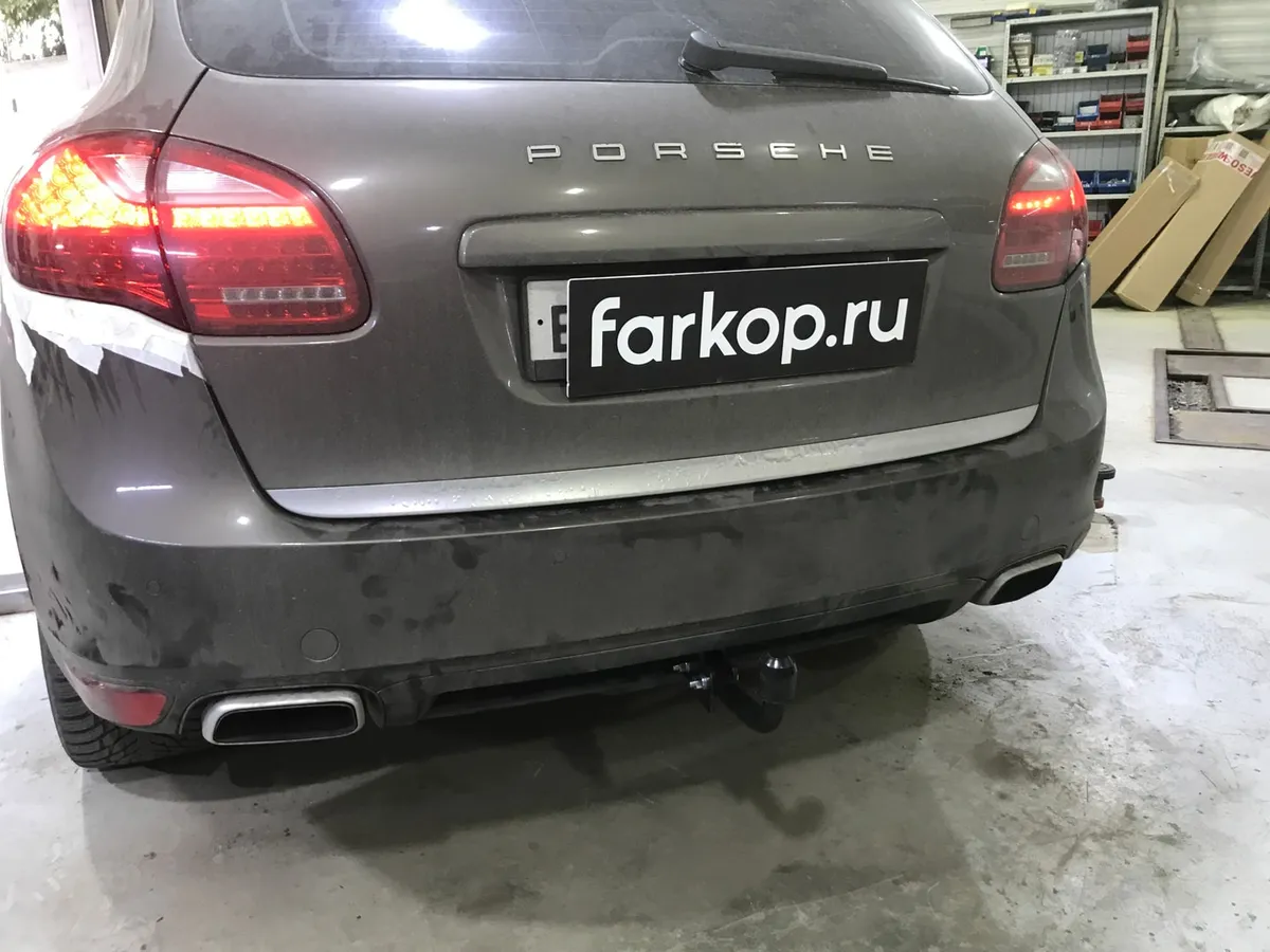 Фаркоп Berg для Porsche Cayenne 2010-2014 F.5813.001 в Москва Фаркоп Berg для Porsche Cayenne 2010-2014 F.5813.001 в Москва