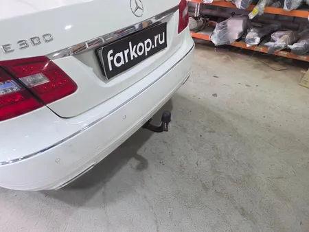 Фаркоп Steinhof для Mercedes E-class (седан) 2009-2016 Арт. M-118 M-118 в Москва