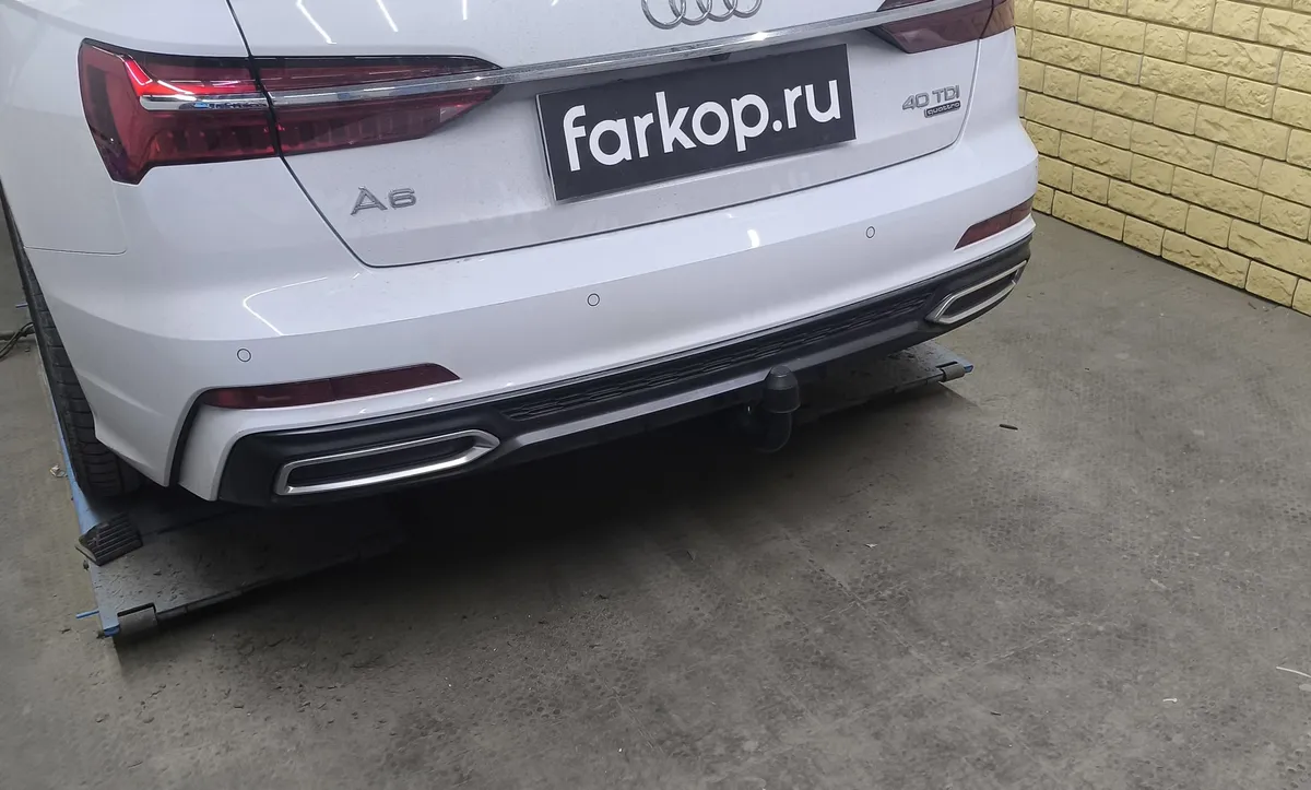 Фаркоп Galia для Audi A6 (седан, универсал) 2018- A051V в Москва