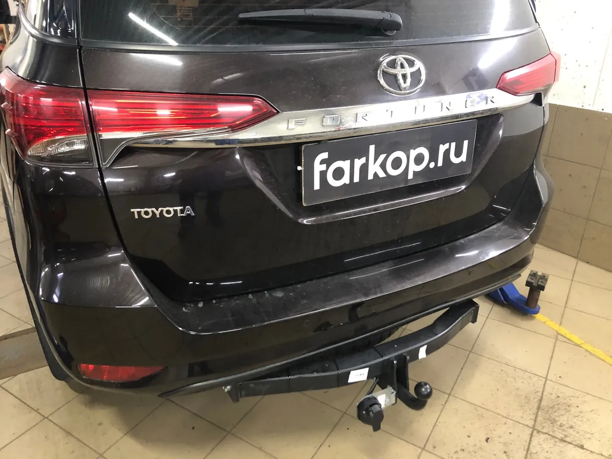 Фаркоп Трейлер для Toyota Fortuner 2017- Арт. 7870 7870 в Москва