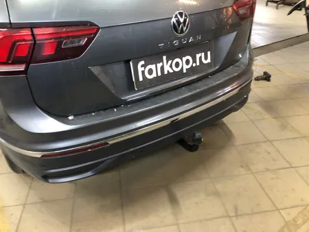 Фаркоп Galia для Volkswagen Tiguan 2017- V069V в Москва