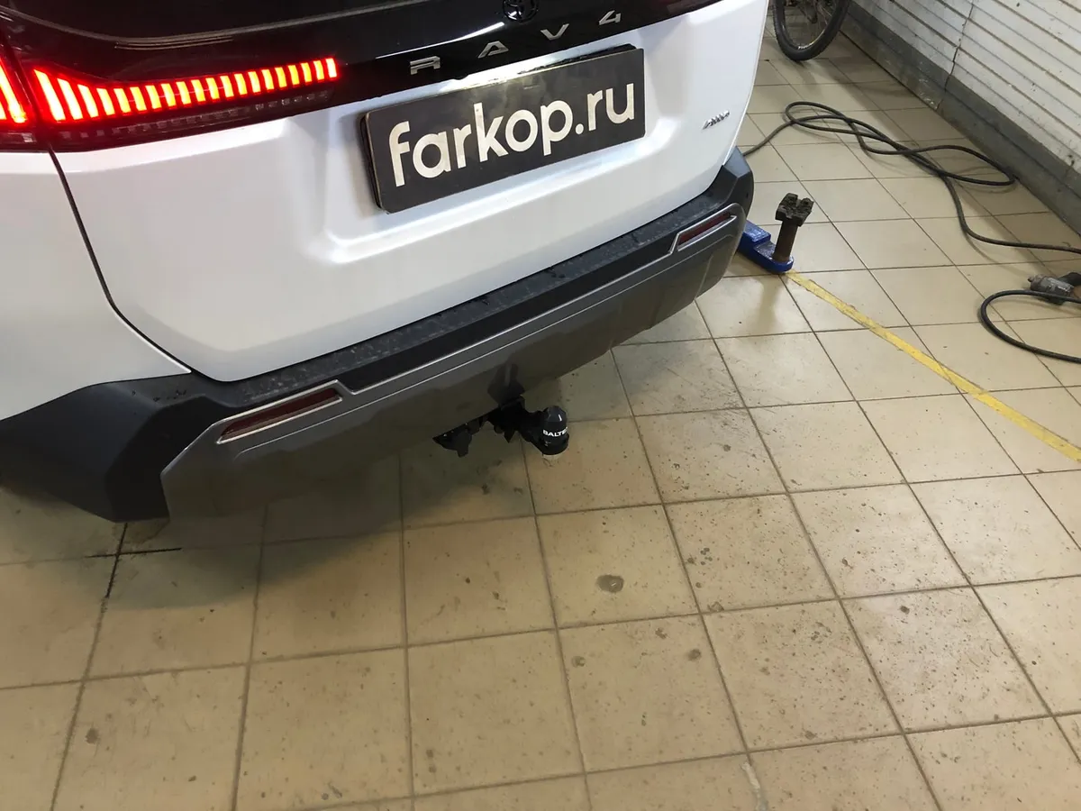 Фаркоп TowRus для Toyota RAV4 2025- 229420 в Москва