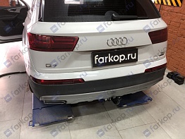 Установили фаркоп Лидер Плюс для Audi Q7 2016 г.в.