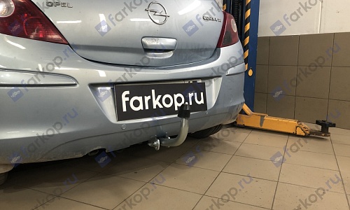 Установили фаркоп Galia для Opel Corsa 2007 г.в. Установили фаркоп Galia для Opel Corsa 2007 г.в.