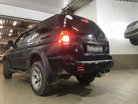 Фаркоп Лидер Плюс для Mitsubishi Pajero Sport 1998-2008 M107-F в 